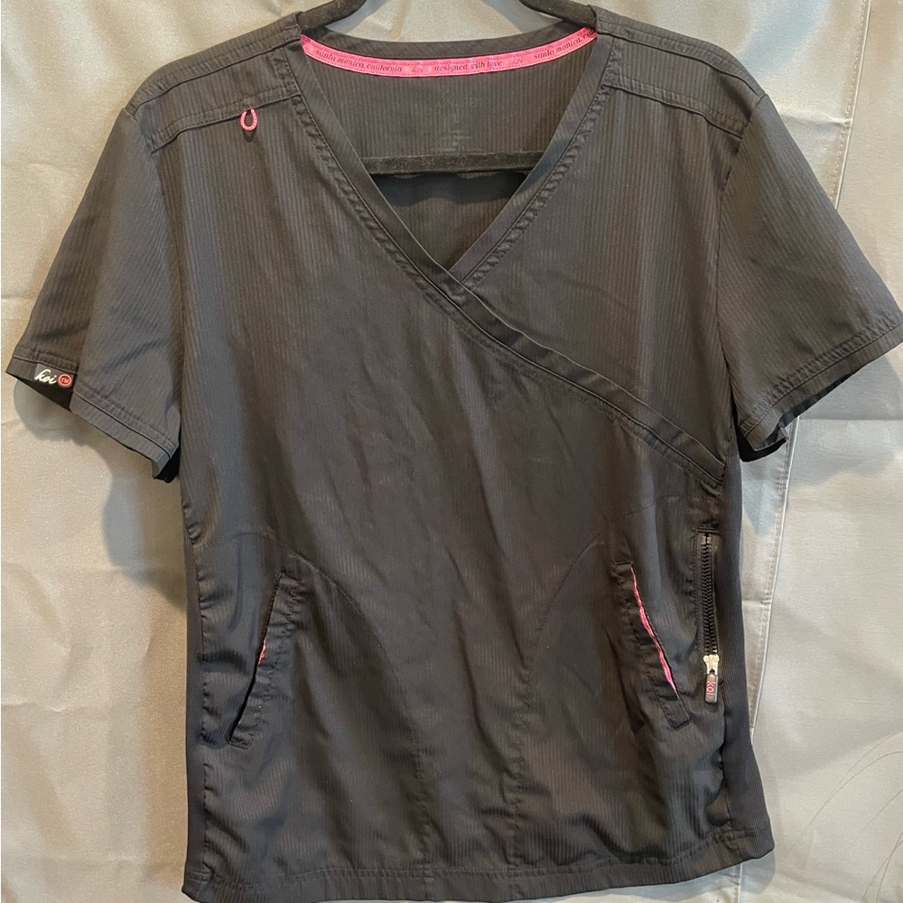 Women's Black V-Neck Scrub Top